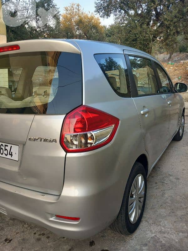 سوزوكي ارتيغا 2015 0