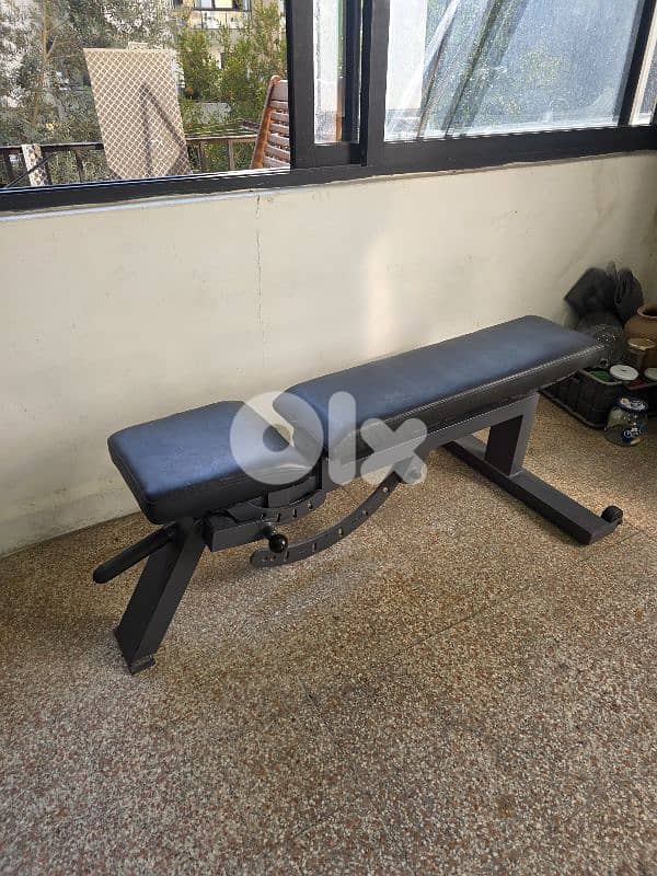 adjustable bench 0