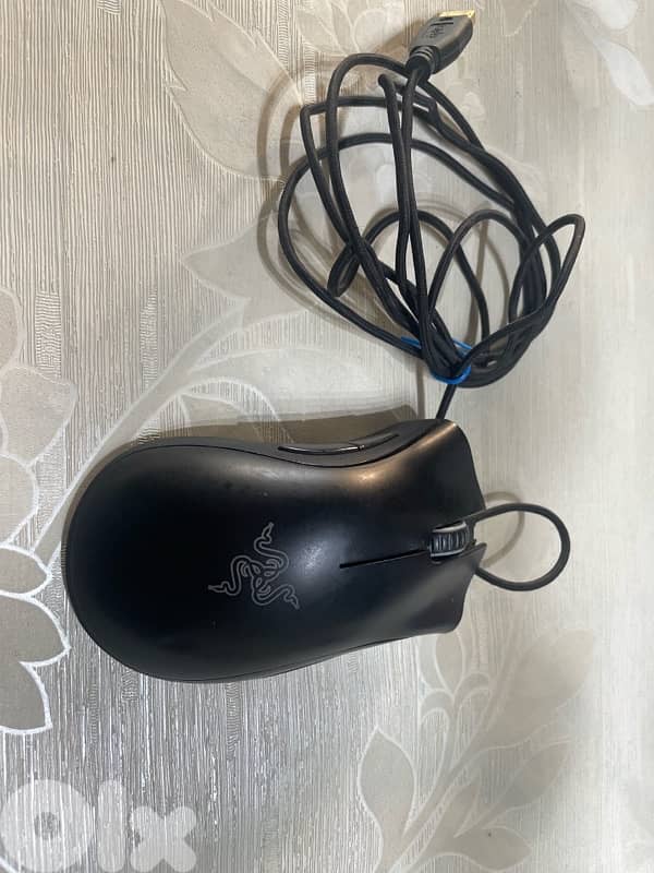 Used Razer deathadder chroma gaming mouse 0