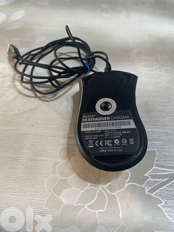 Used Razer deathadder chroma gaming mouse 1