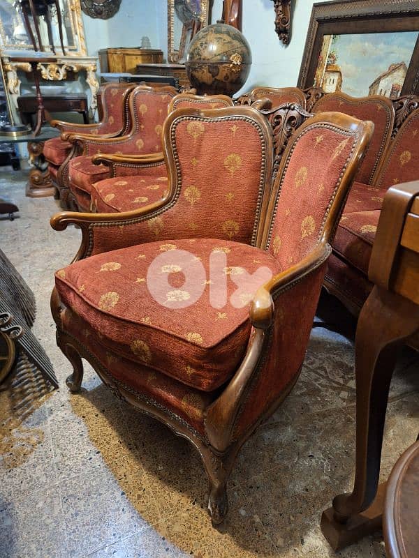 طقم صالون كوين ناعم انتيك خارق النظافة ١كبيرة ٤صغار سعر لقطة 4