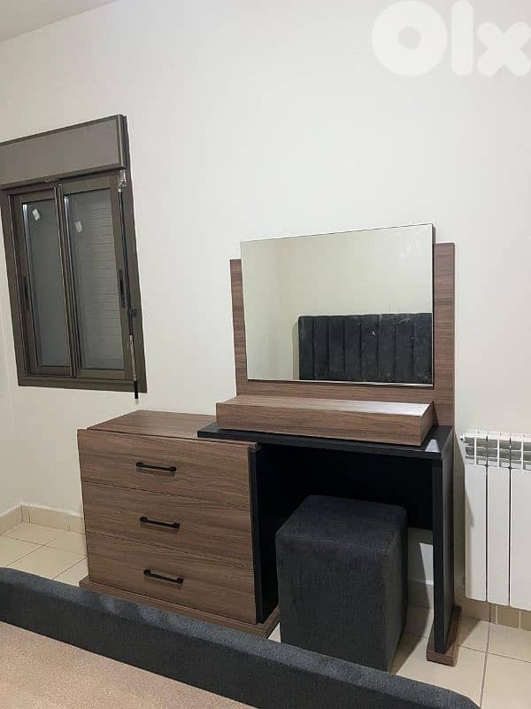 new high end quality bed room with extra design 3