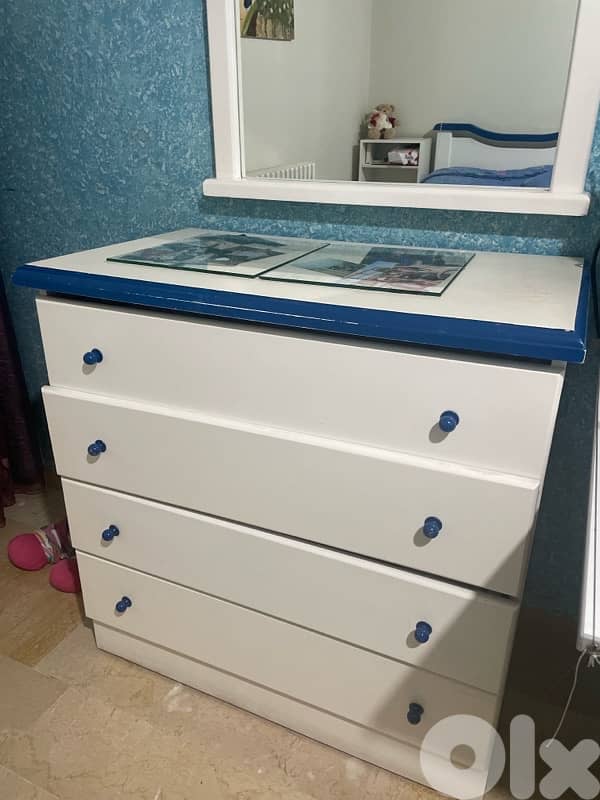 bedstand and dressing 1