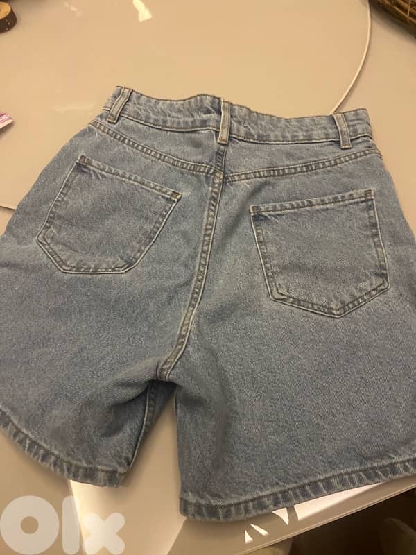 Zara ripped denim shorts 1