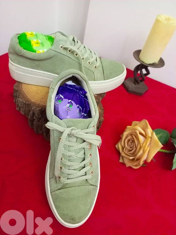 أحذية نسائية قياسات و اشكال مختلغة ماركات 8