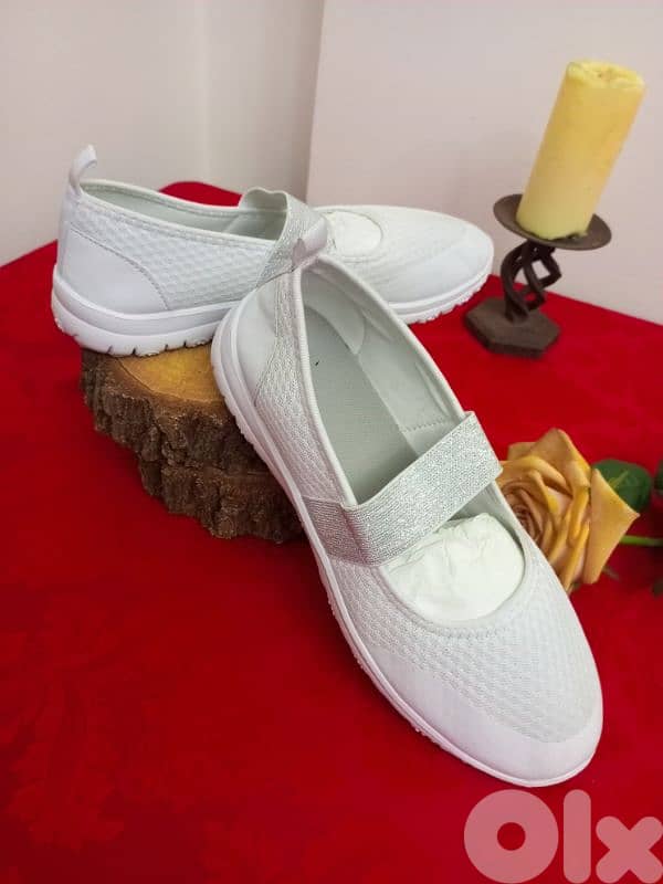 أحذية نسائية قياسات و اشكال مختلغة ماركات 18