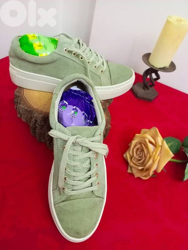 أحذية نسائية قياسات و اشكال مختلغة ماركات 4