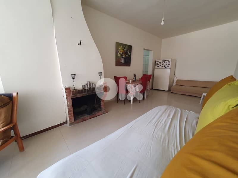 Chalet for rent in Faraya with balcony and mountain view. 3