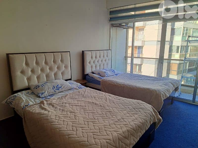 3 bedrooms apartment for rent rawche 0