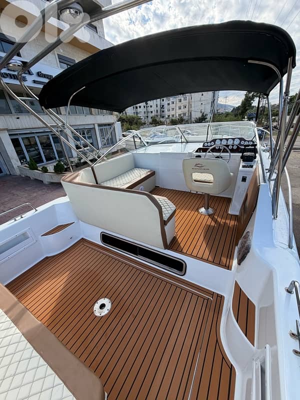 Rinker 310 Fiesta Vee fully renovated in 2025 $39,000 3