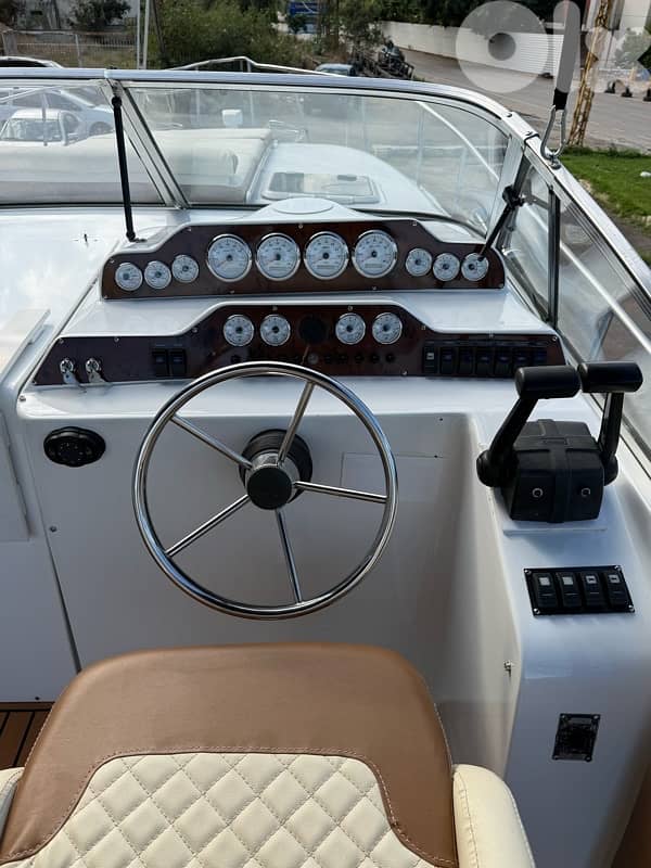 Rinker 310 Fiesta Vee fully renovated in 2025 $39,000 17