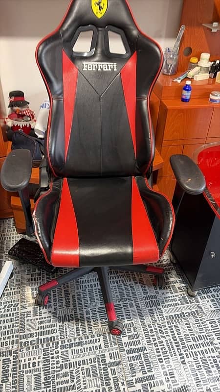 ferrari gaming chair 0
