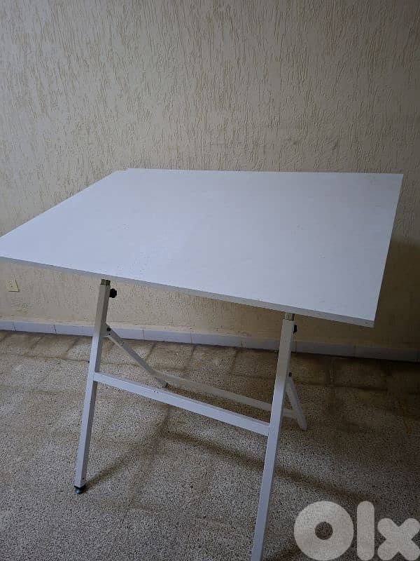 طاولة هندسة 0