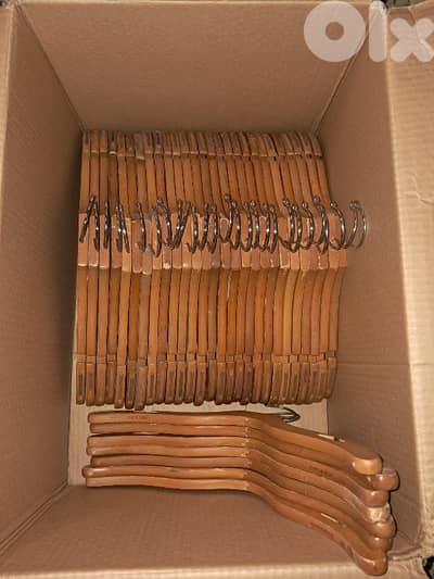 تعاليق خشب اصليات كتير تقال ومرتبين