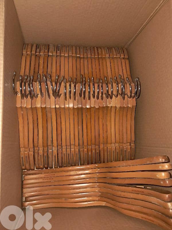 تعاليق خشب اصليات كتير تقال ومرتبين 2