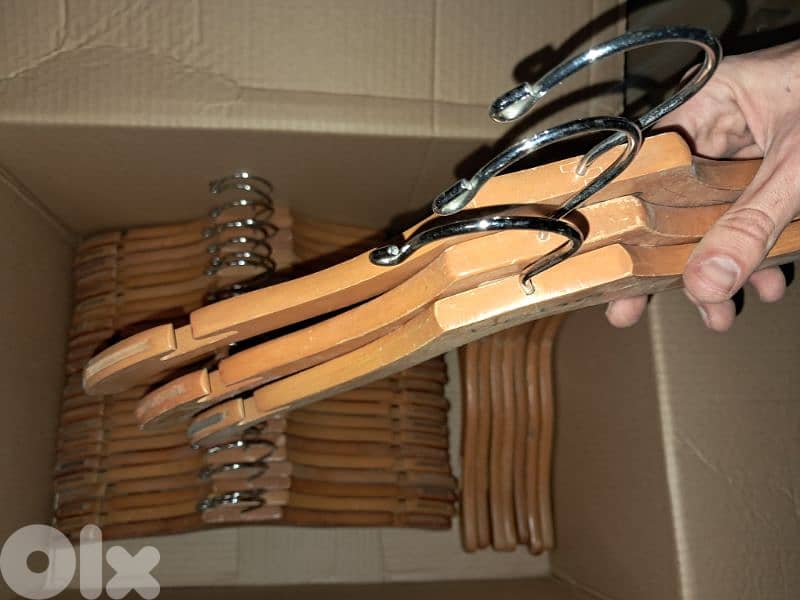 تعاليق خشب اصليات كتير تقال ومرتبين 4