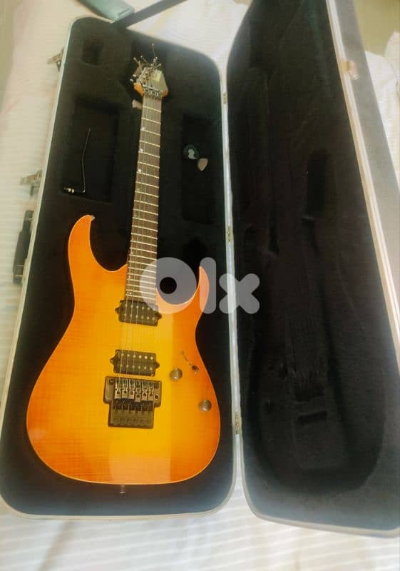 Ibanez RG3120 with hardcase 0