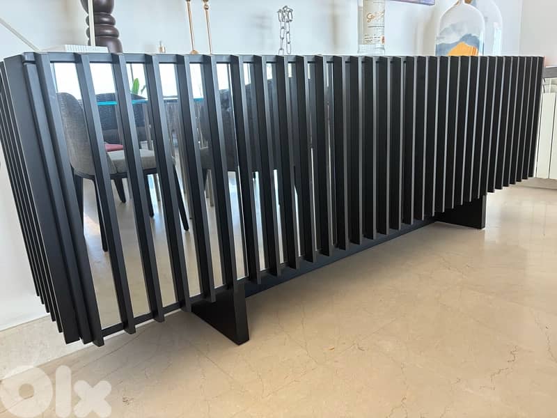 stunning gorgeous buffet 1