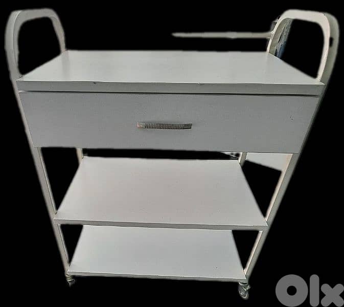 nail shop furniture & accessories for saleعفش محل للعناية بالاظافر بيع 8