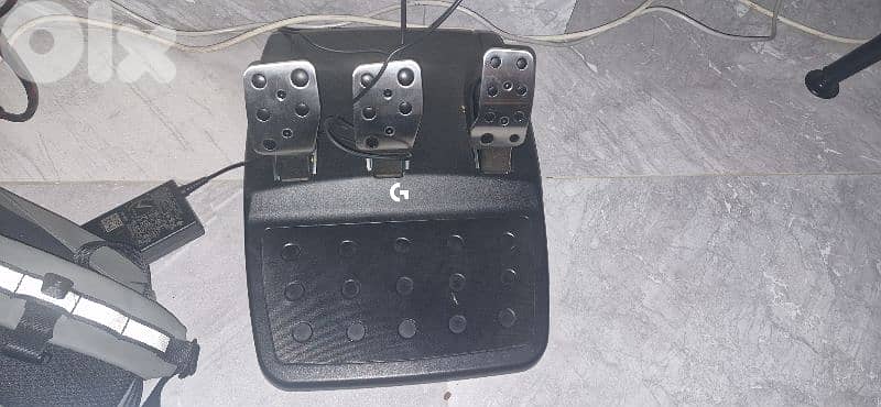 logitech g923 driving wheel for pc ps5 xbox 1