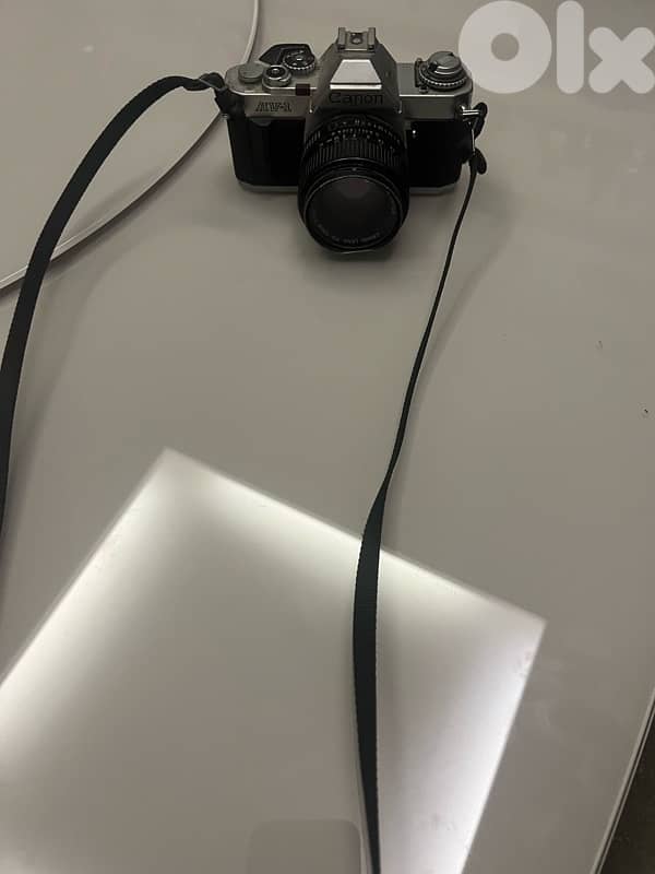 collectible vintage canon AV-1 camera 3