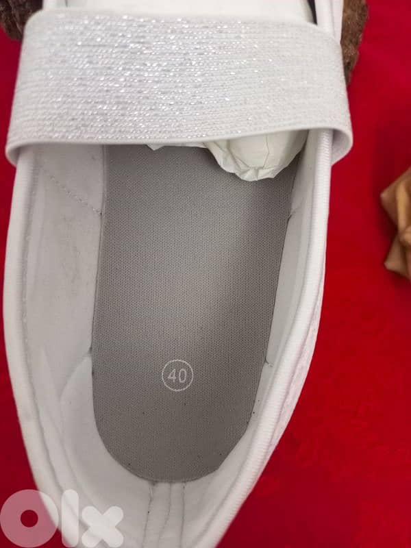 Shoes/ women/ white 2