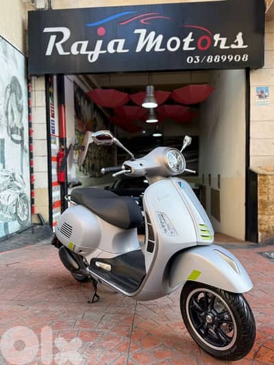 vespa GTS 300 Super