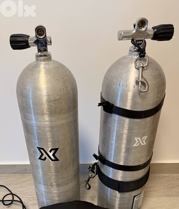 scuba diving tanks 1