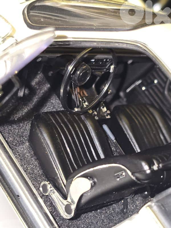 1:18 AUTOart BMW 3.0CSi 1