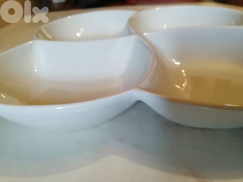 Ceramic 4-Section Serving Tray in White 26*26cm 2