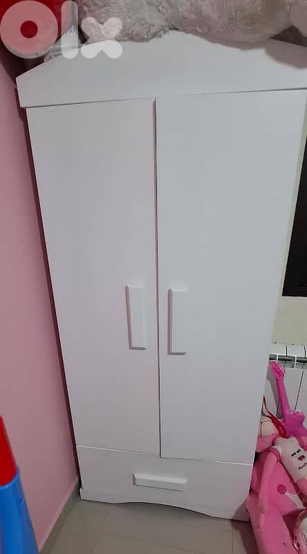 baby bed with closet 0