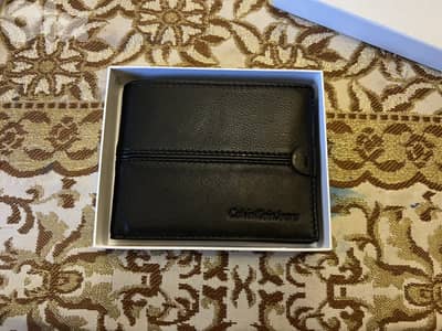 black wallet
