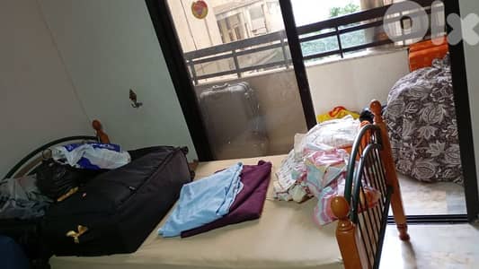 غرفه نوم كاملة ب ٣٠٠$