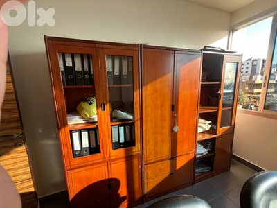 مفروشات مكتب للبيع