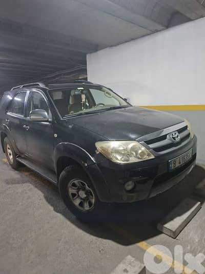 Toyota Fortuner 2006
