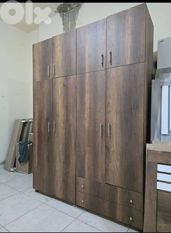 خزانة حجم كبير طابقين عرض 180 سم 0