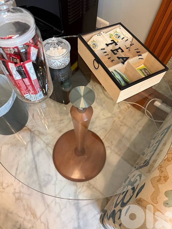 salon 1 fauteuil +2 armchairs +center table +side table 8