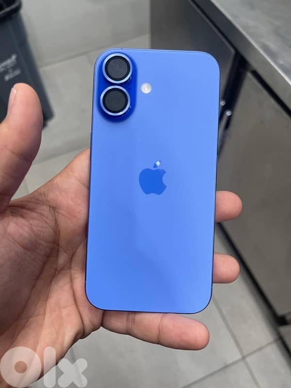 iPhone 16 like new 0