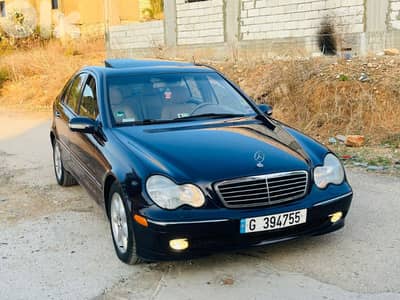 مرسيدس بنز سي-كلاس 2003
