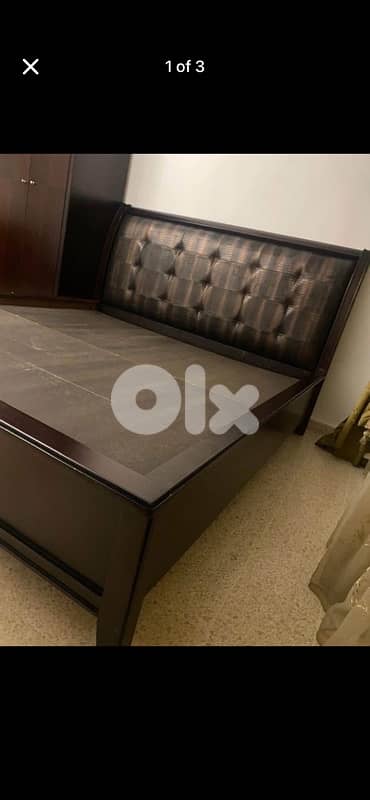 تخت للبيع 1