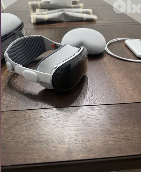 Apple Vision Pro for Sale (Huge Discount) 1