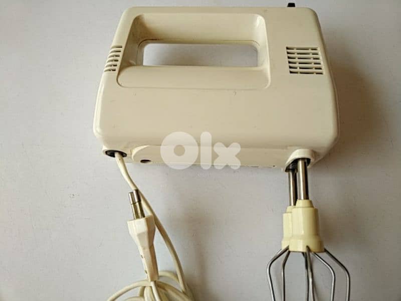 Vintage Moulinex hand mixer - Not Negotiable 1