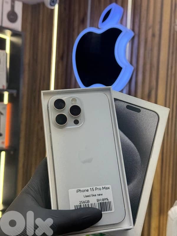 IPhone 15 Pro Max 256Gb Used like new super clean 0