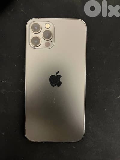 iphone 12 pro used like new (do not call)