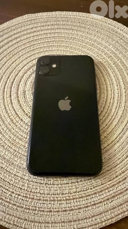 iPhone 11 super clean 1