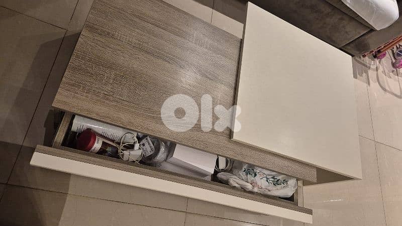 Dinning room table 3