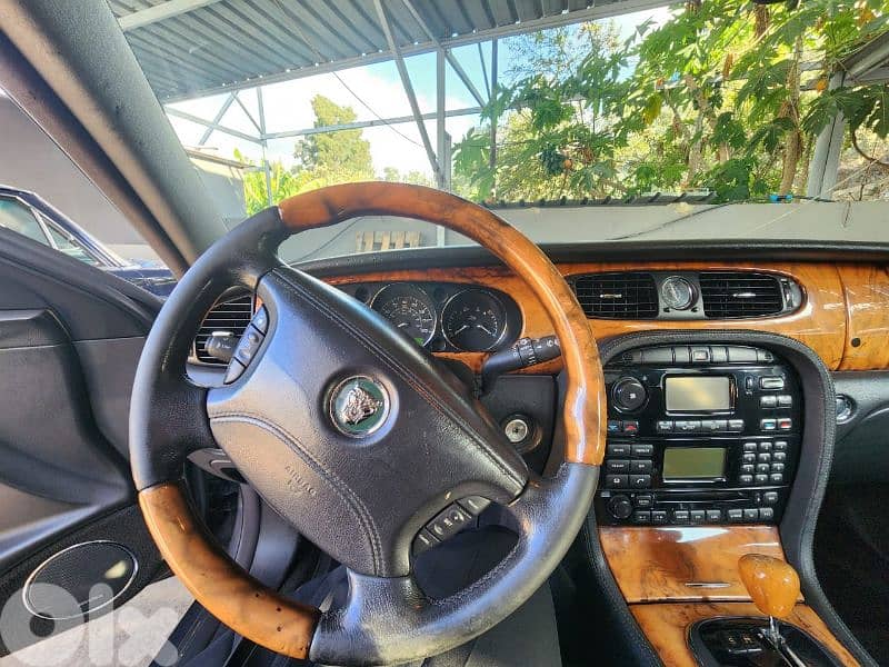 Jaguar XJ8 2005 0