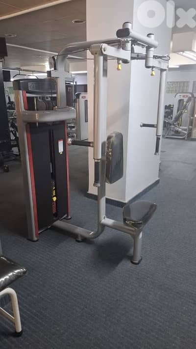 gym machines for sale very Heavy Duty 03 027072 مكنات نوادي مميزة
