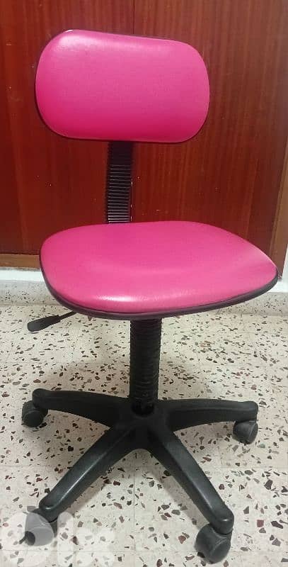 Pink leather office chair 0