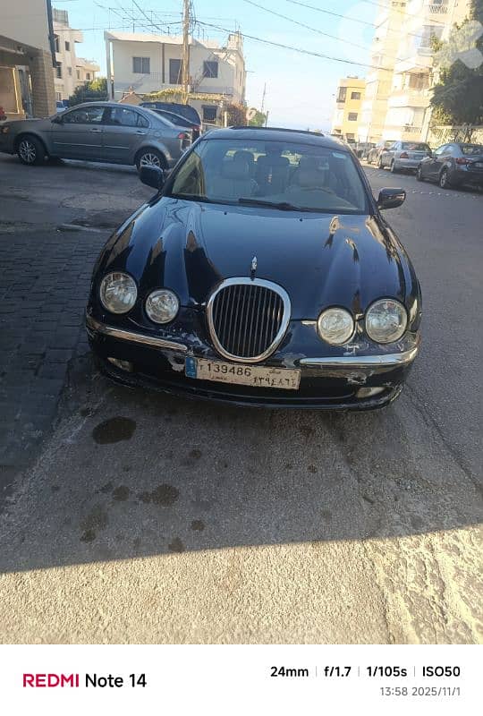 جاكوار أخرى 2001 0